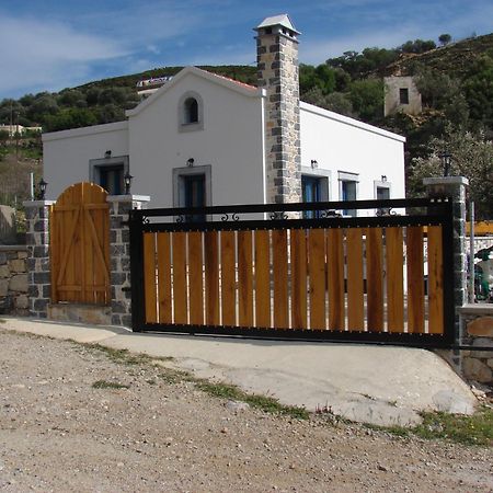 Villa Polymnia Emborios 外观 照片